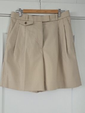 Banana Republic High Rise Pleated Bermuda Shorts Khaki Size 8